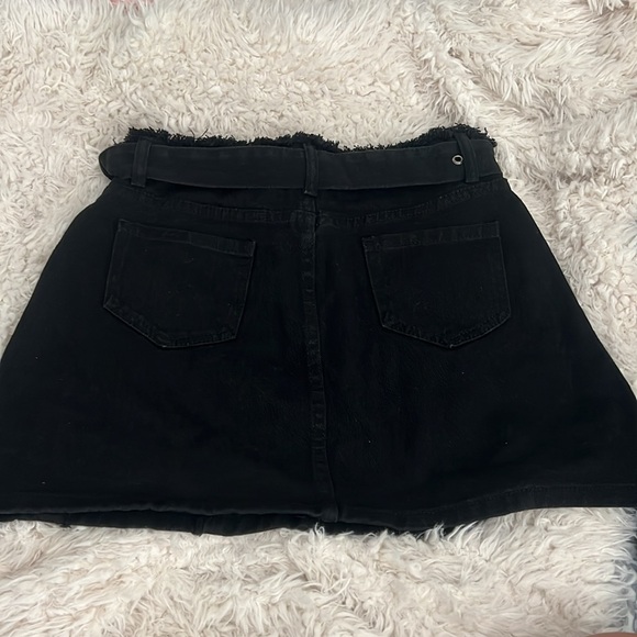 Black cargo skirt - Picture 2 of 3